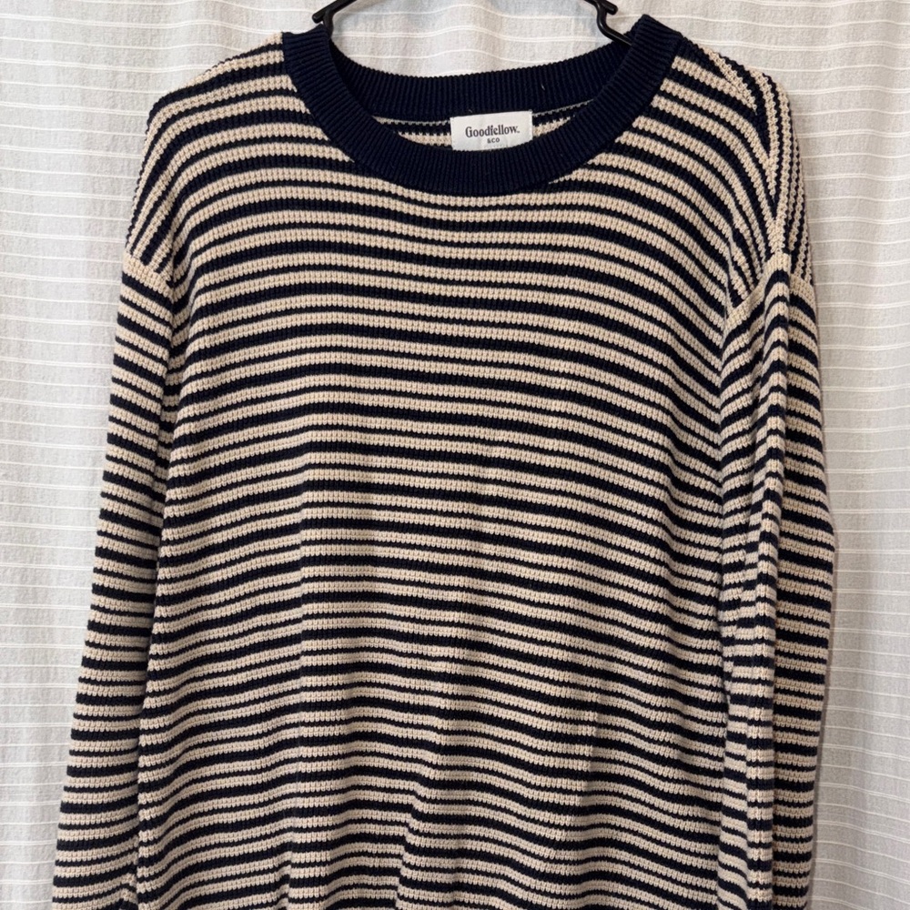 Goodfellow & Co Men's Navy and Cream Striped Crewneck Sweater